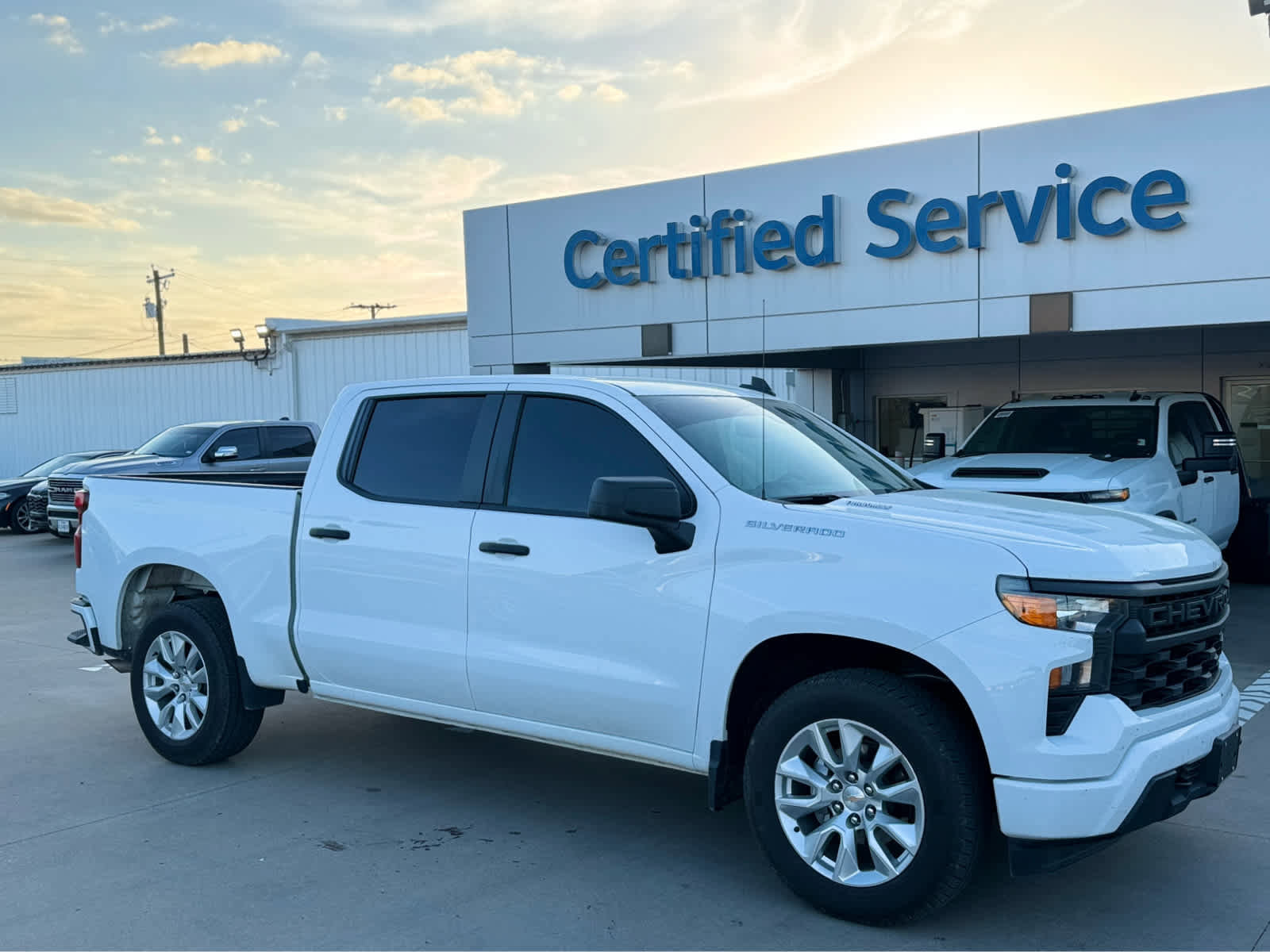Certified 2025 Chevrolet Silverado 1500 Custom image 1