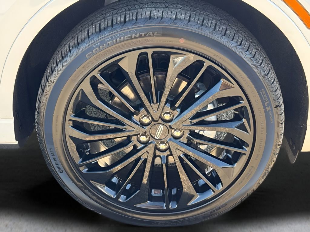 Used 2026 Lincoln Corsair Premiere AWD/4WD image 27