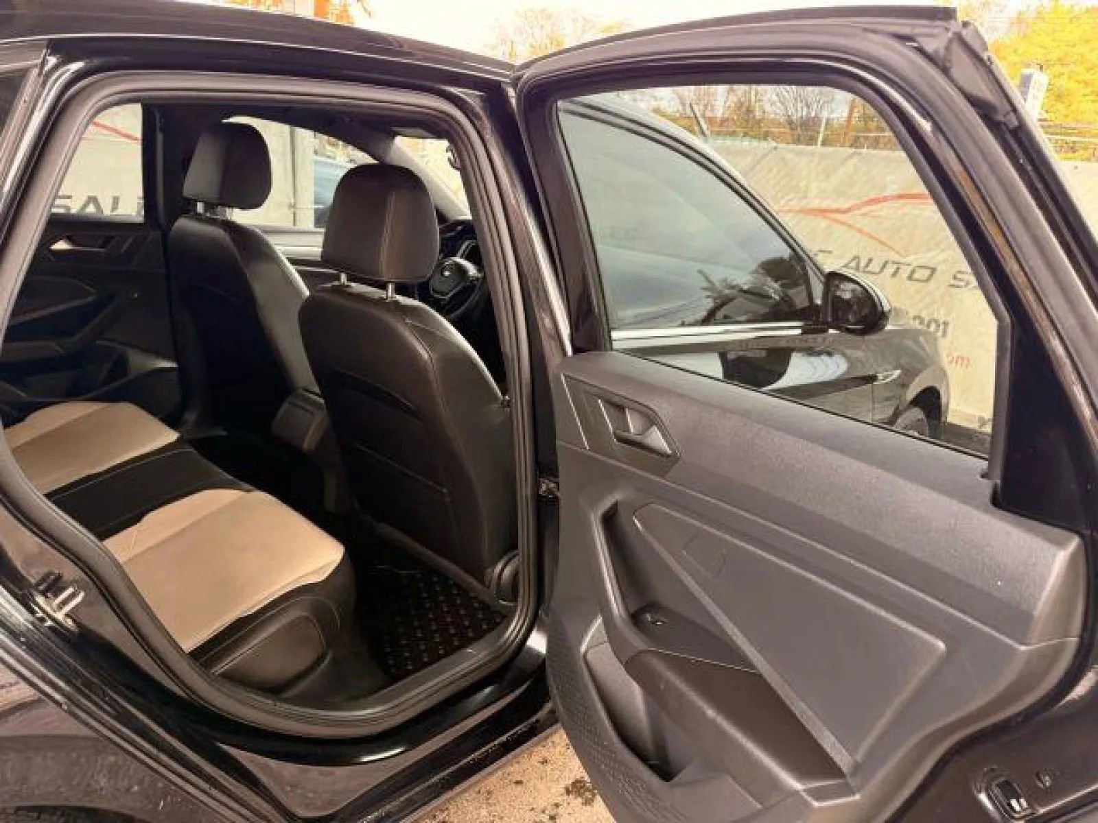 Used 2019 Volkswagen Jetta R-Line image 19