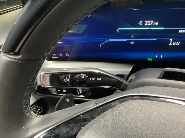 Used 2023 Cadillac Lyriq Luxury image 18