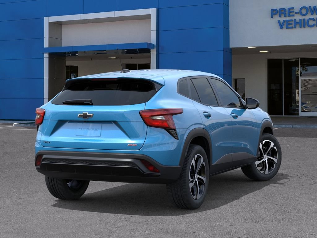 New 2026 Chevrolet Trax RS w/ Sunroof Package FWD image 4