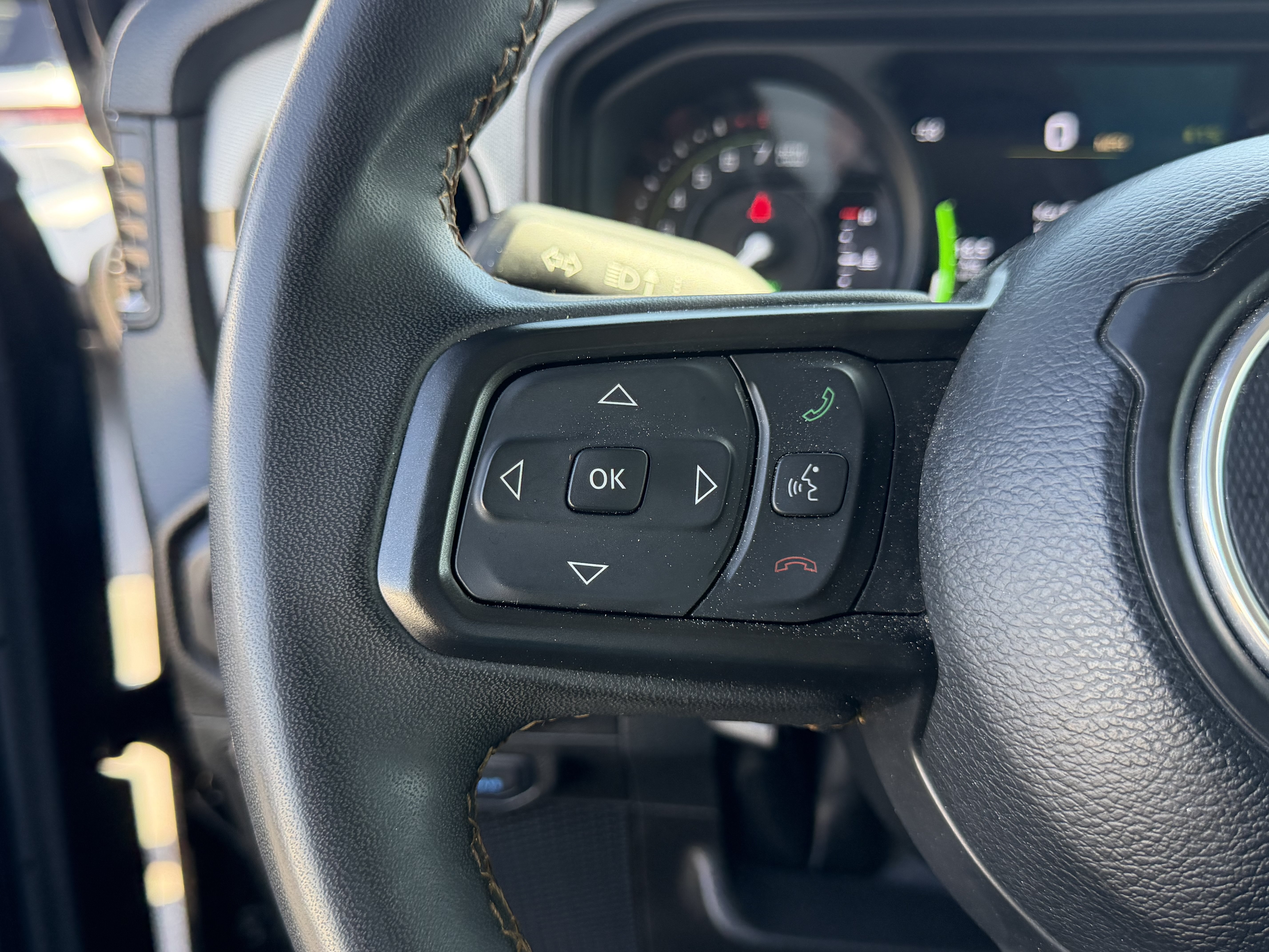 Certified 2024 Jeep Wrangler Unlimited AWD/4WD image 23