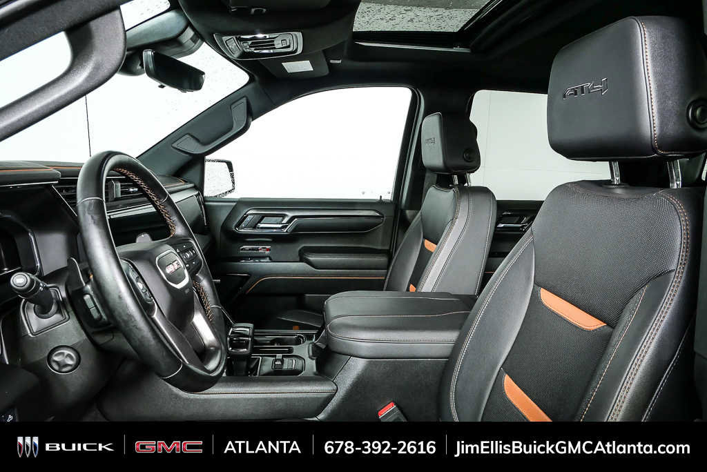Used 2024 GMC Sierra 1500 AT4 w/ Technology Package image 5