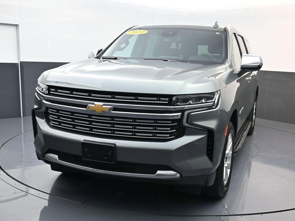 Used 2023 Chevrolet Suburban Premier image 7