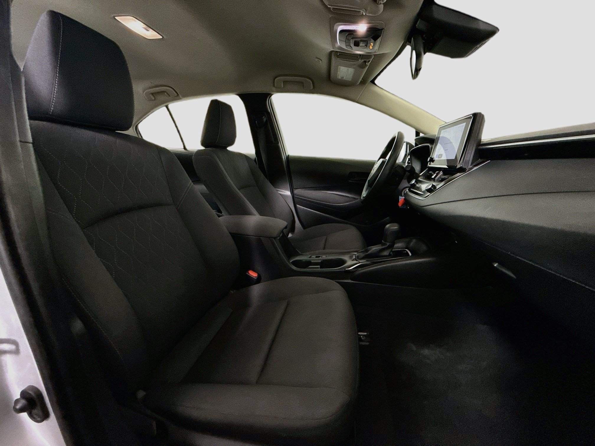 Used 2024 Toyota Corolla LE FWD image 28