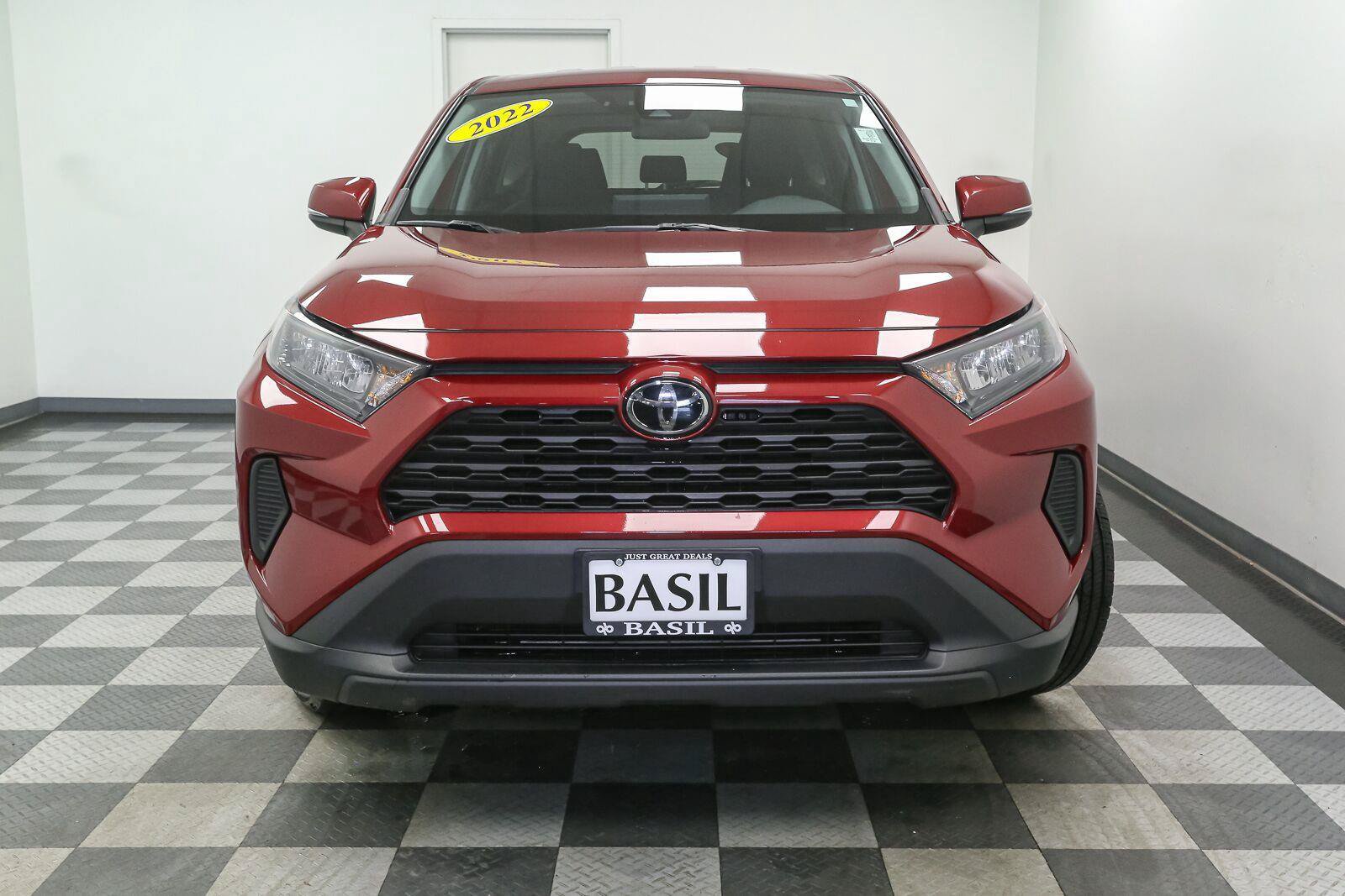 Certified 2022 Toyota RAV4 LE AWD/4WD image 4
