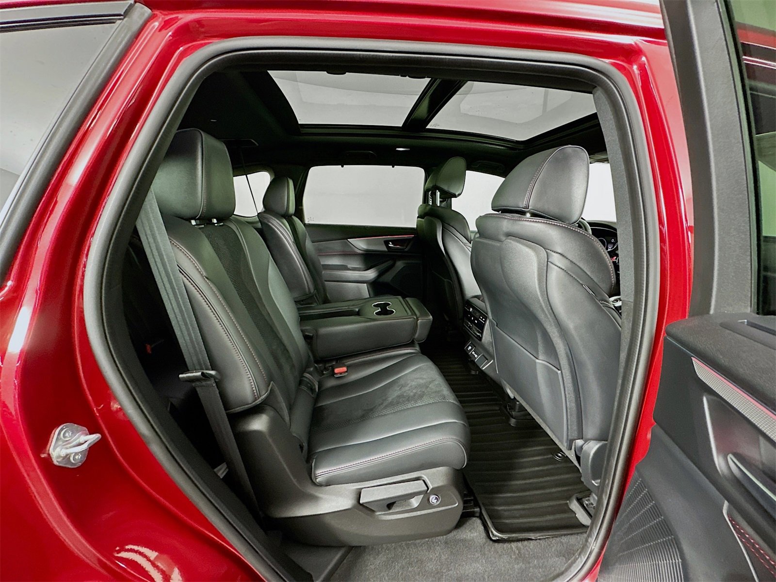 Used 2023 Acura MDX A-Spec image 30