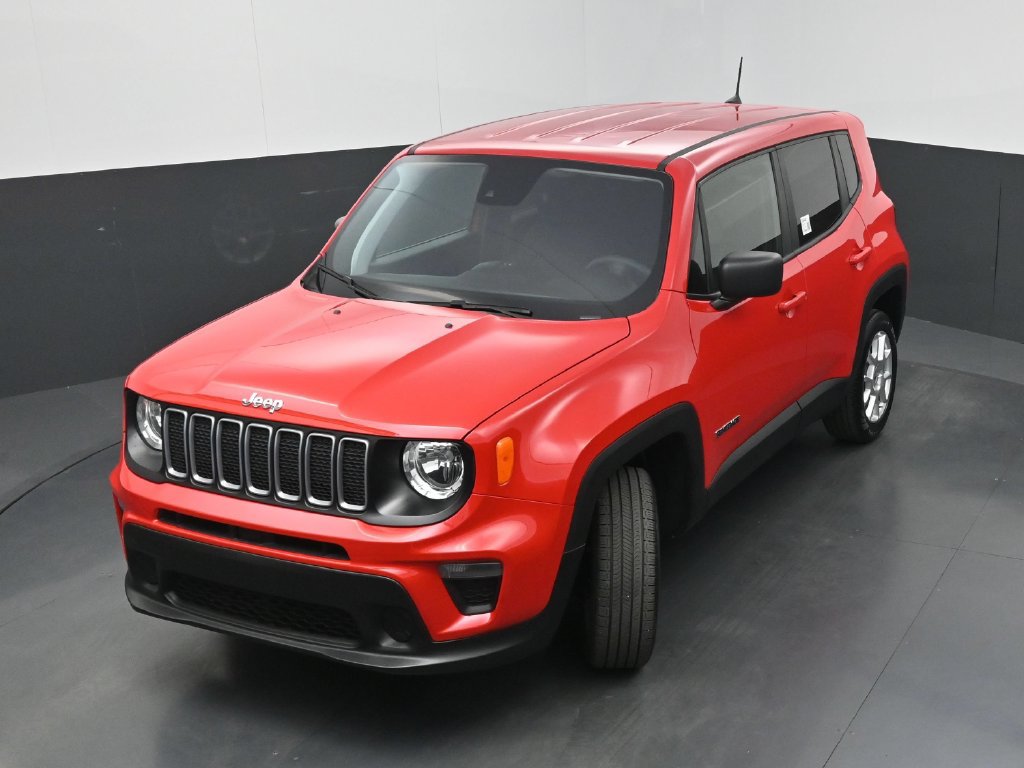 Used 2023 Jeep Renegade Latitude AWD/4WD image 29