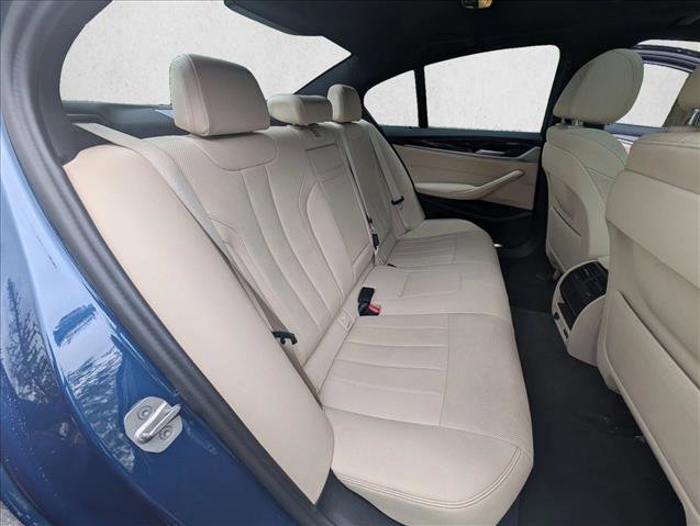 Certified 2023 BMW 530e w/ Convenience Package image 21