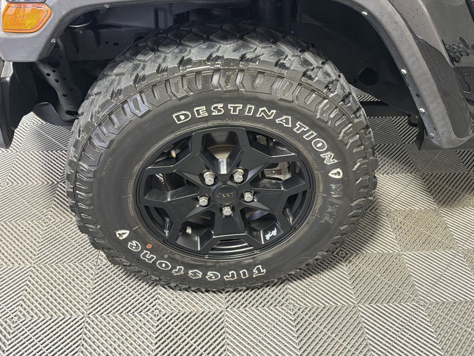 Used 2021 Jeep Gladiator Willys image 12