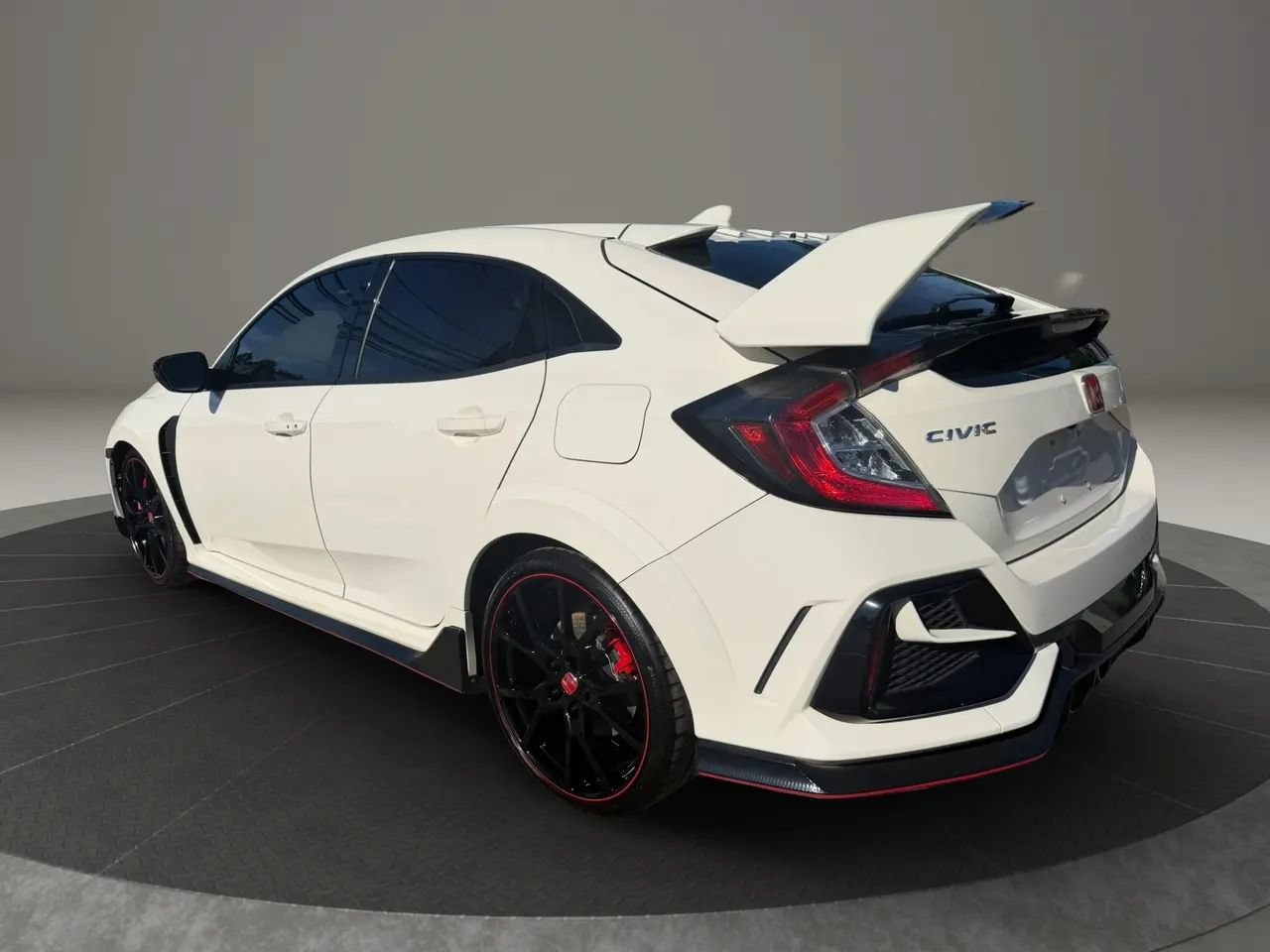 Used 2021 Honda Civic Type R image 7