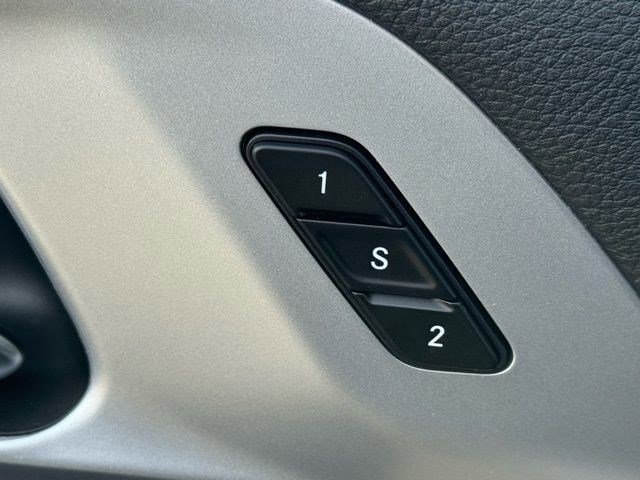 New 2026 Chrysler Pacifica Limited w/ S Appearance Package image 9