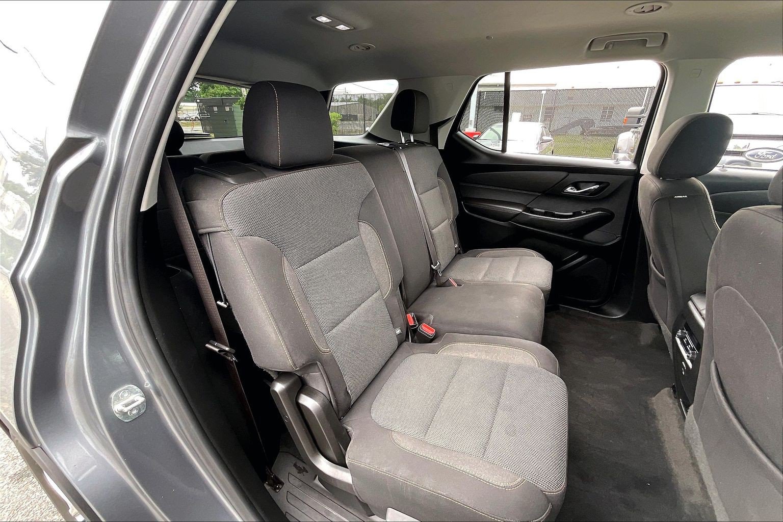 Used 2020 Chevrolet Traverse LS FWD image 31