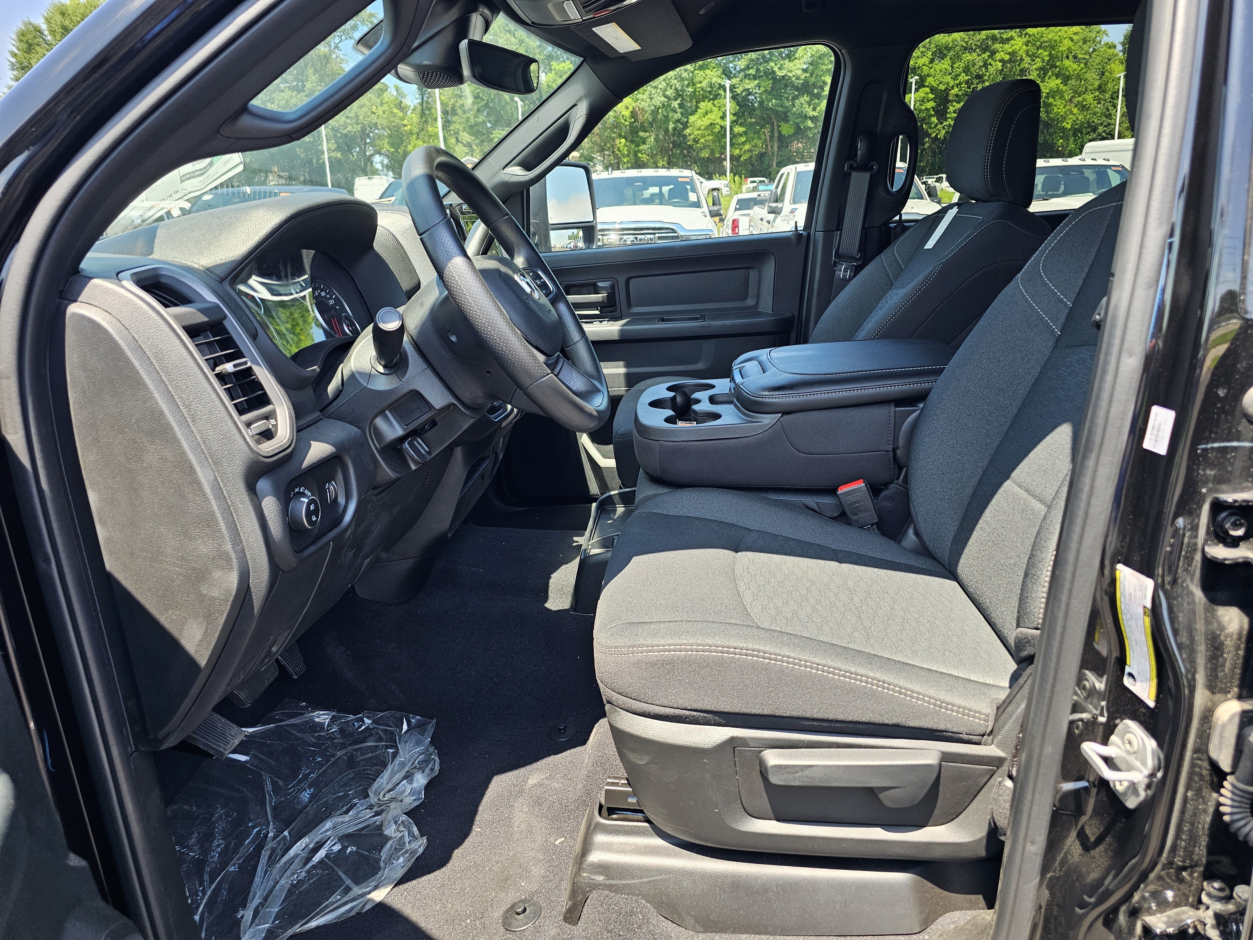 New 2025 RAM 2500 Tradesman AWD/4WD image 18