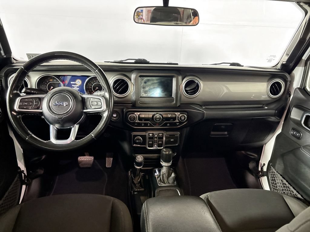 Used 2021 Jeep Wrangler Unlimited Sahara AWD/4WD image 12