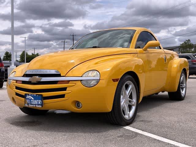 Used 2003 Chevrolet SSR w/ Preferred Equipment Group RWD image 11