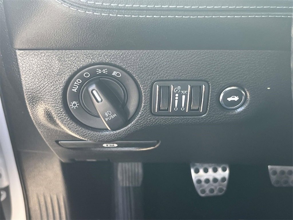 Used 2021 Dodge Challenger R/T w/ Plus Package image 19