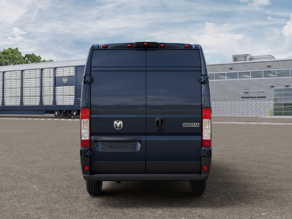 New 2026 RAM ProMaster 2500 w/ Premium Convenience Group FWD image 8