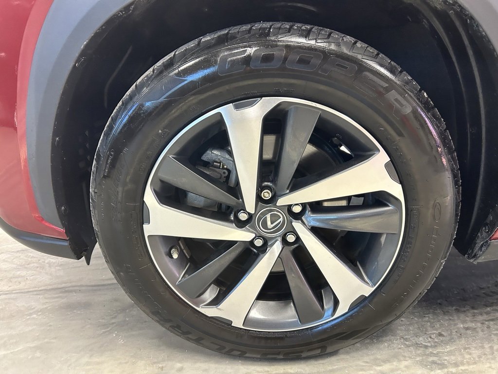 Used 2018 Lexus NX 300h AWD image 22