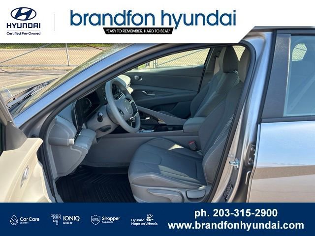 Certified 2026 Hyundai Elantra Hybrid FWD image 21