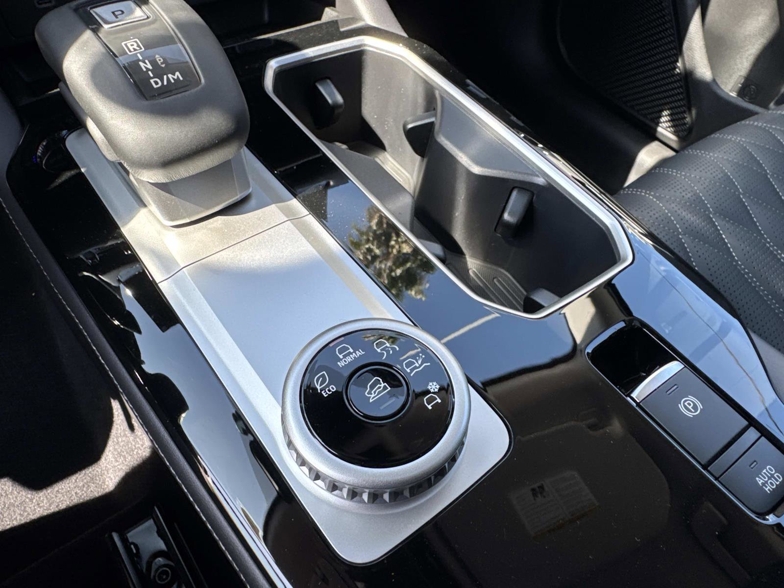 New 2025 Mitsubishi Outlander SEL image 24