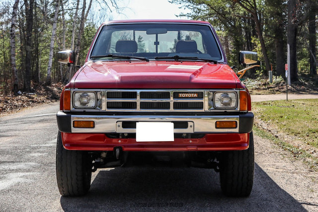Used 1986 Toyota Pickup 4x4 Regular Cab Turbo image 13