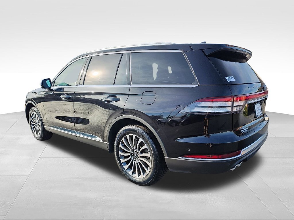 Used 2023 Lincoln Aviator Reserve w/ Equipment Group 201A AWD/4WD image 3