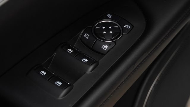 Used 2023 Lincoln Nautilus FWD w/ Premium Package image 21