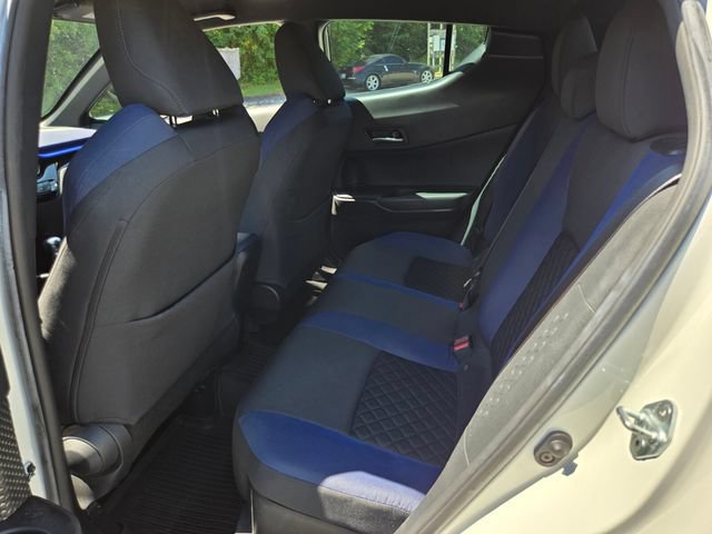 Used 2020 Toyota C-HR XLE FWD image 11