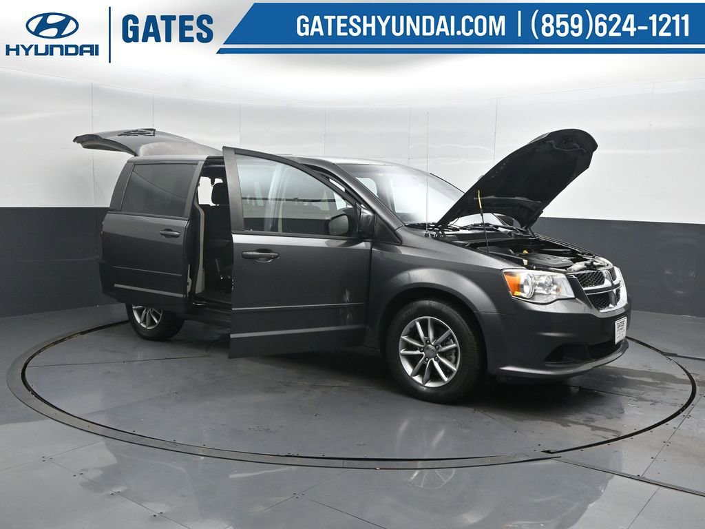 Used 2016 Dodge Grand Caravan SE image 54