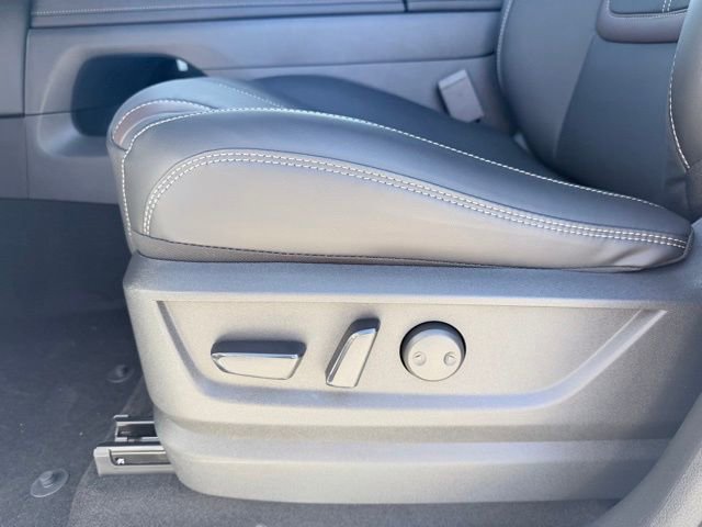 New 2026 Nissan Armada SL image 24