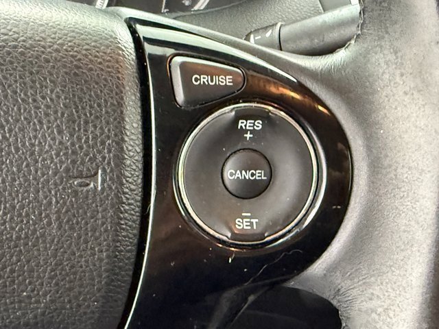 Used 2017 Honda Accord EX-L image 12