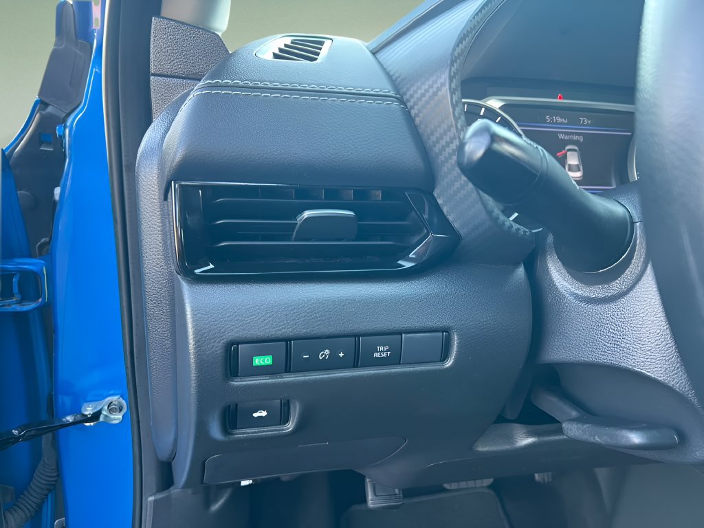 Used 2024 Nissan Sentra SV FWD image 12