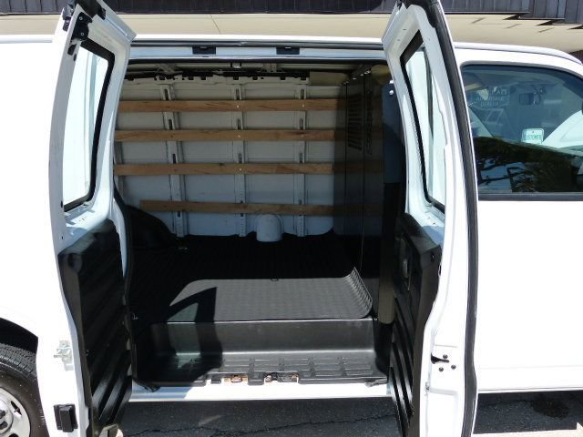 Used 2022 GMC Savana 2500 w/ Driver Convenience Package image 20