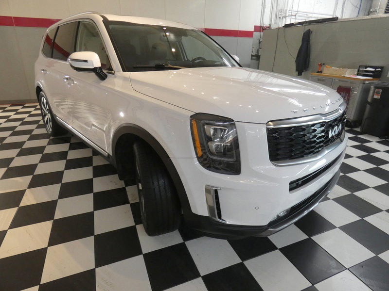 Used 2022 Kia Telluride SX image 3