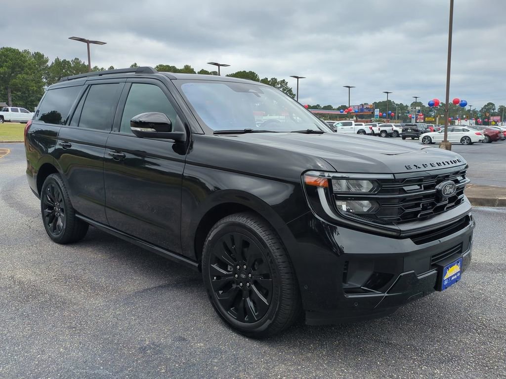 New 2025 Ford Expedition Platinum w/ Stealth Appearance Package image 2