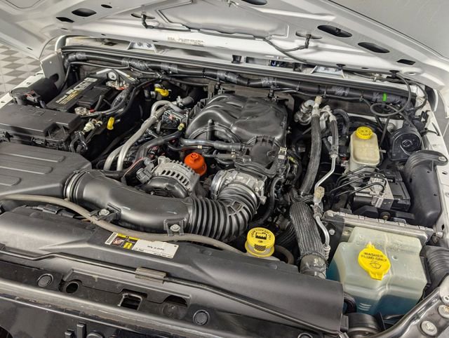 Used 2015 Jeep Wrangler Sport image 26