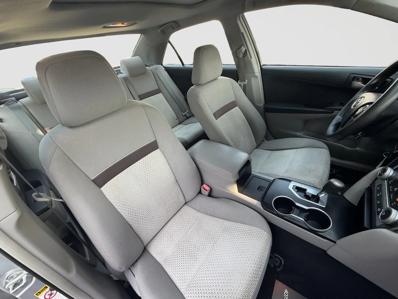 Used 2012 Toyota Camry LE FWD image 21