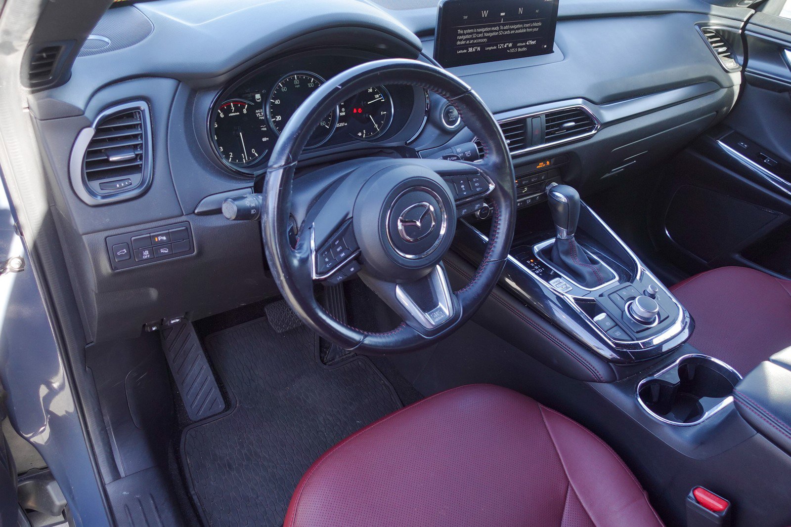 Used 2023 MAZDA CX-9 Carbon Edition image 9