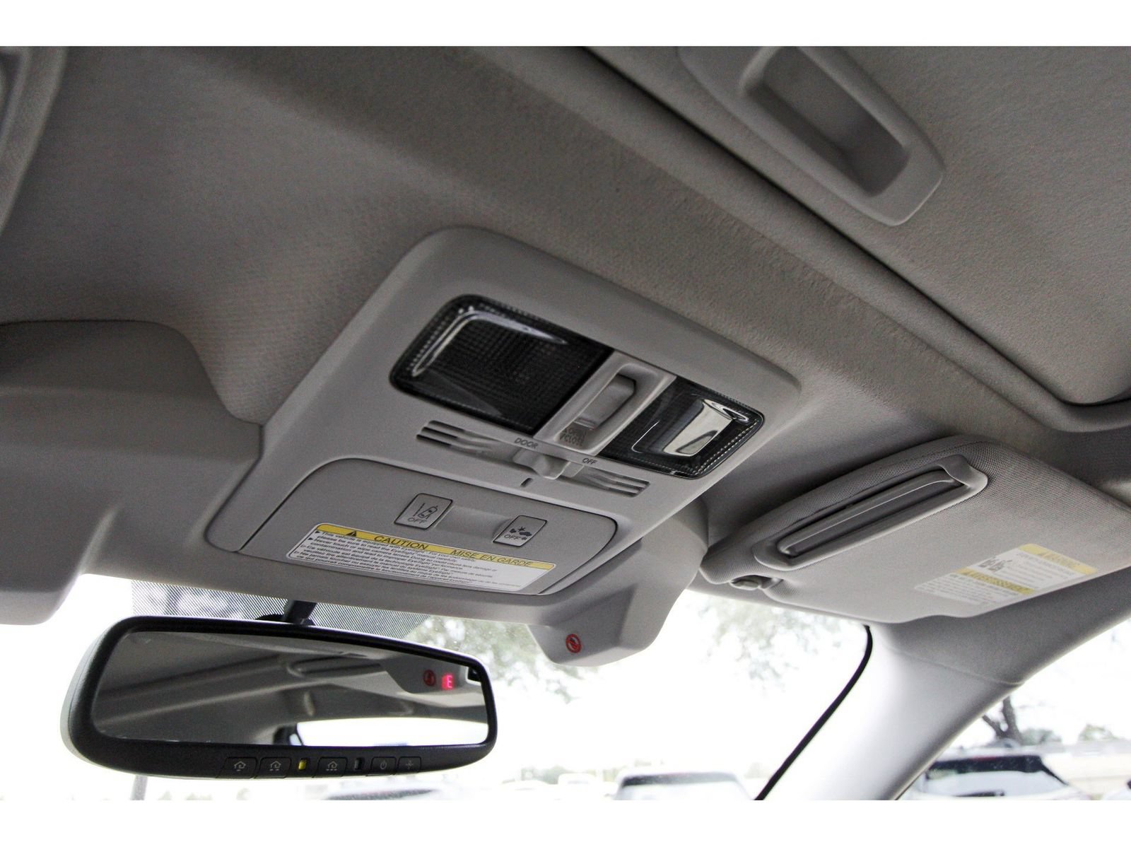 Used 2015 Subaru Forester 2.5i Touring w/ Eyesight & Navigation System AWD/4WD image 22