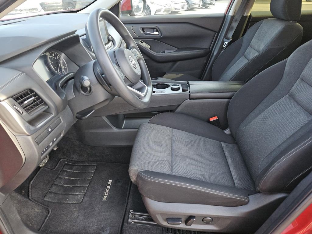 Used 2024 Nissan Rogue SV image 22