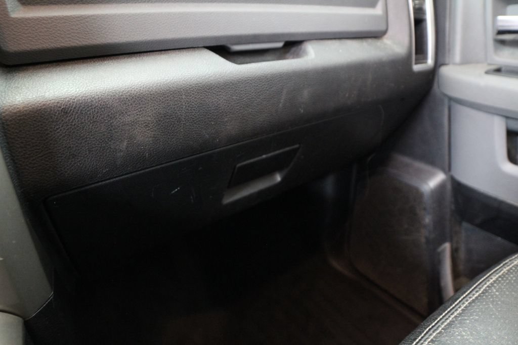 Used 2015 RAM 1500 Big Horn AWD/4WD image 46