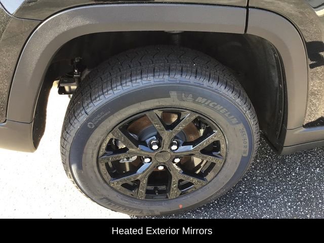 New 2026 Jeep Grand Cherokee Altitude image 14