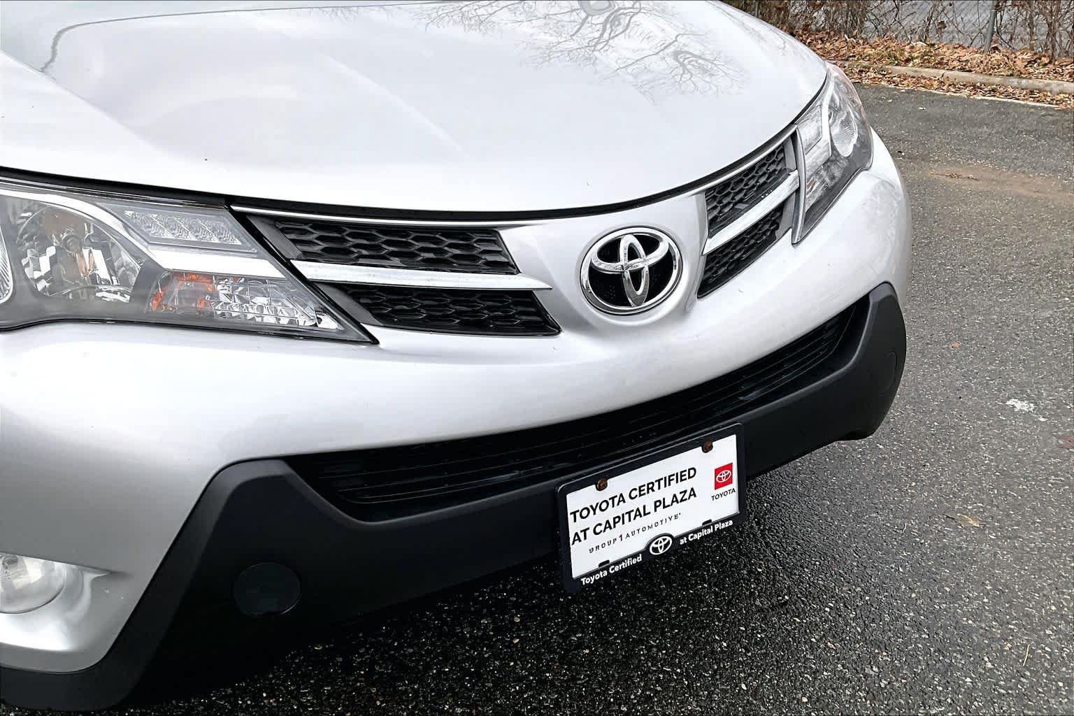 Used 2015 Toyota RAV4 Limited AWD/4WD image 30