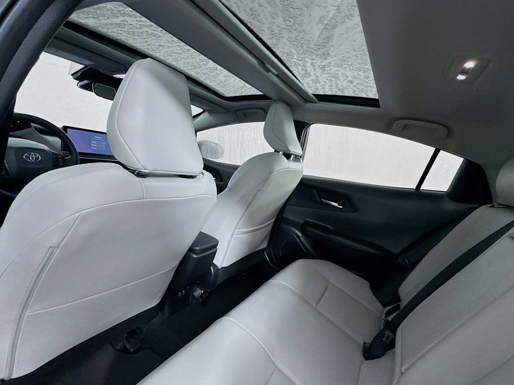 Used 2024 Toyota Prius Limited image 19