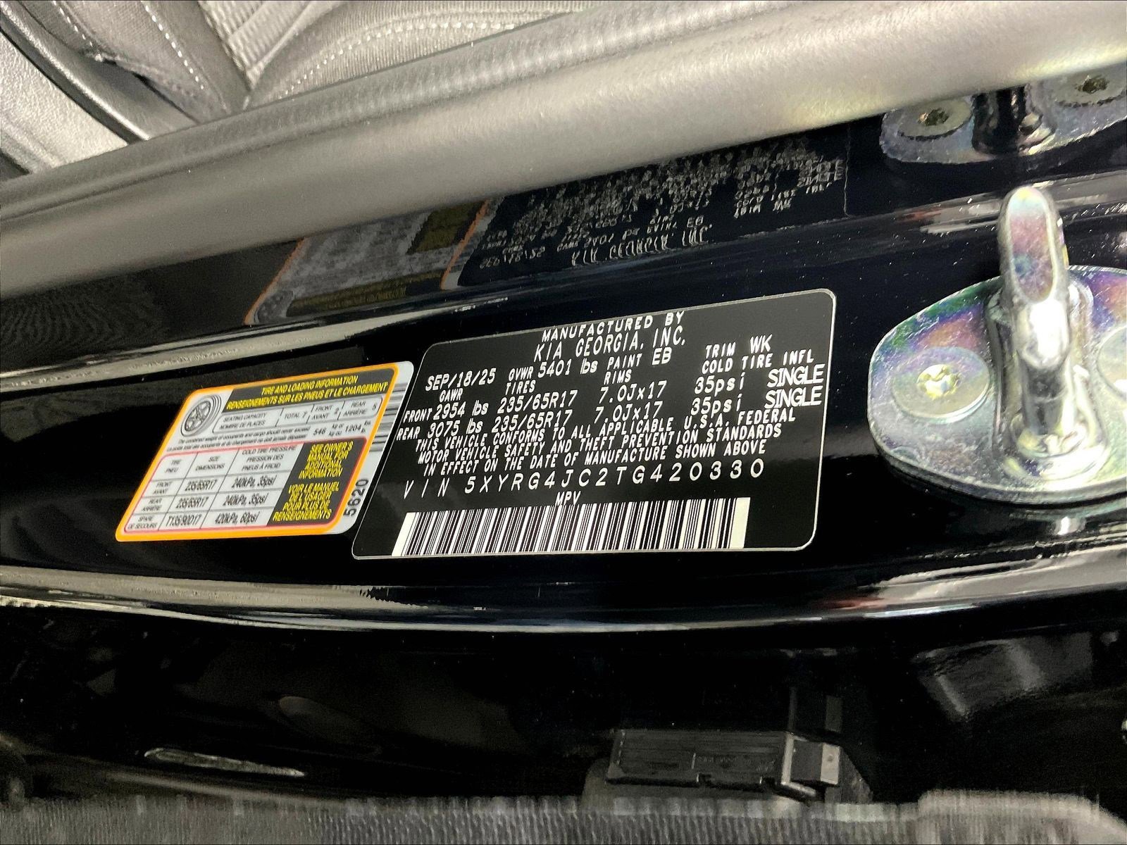 Certified 2026 Kia Sorento LX FWD image 19