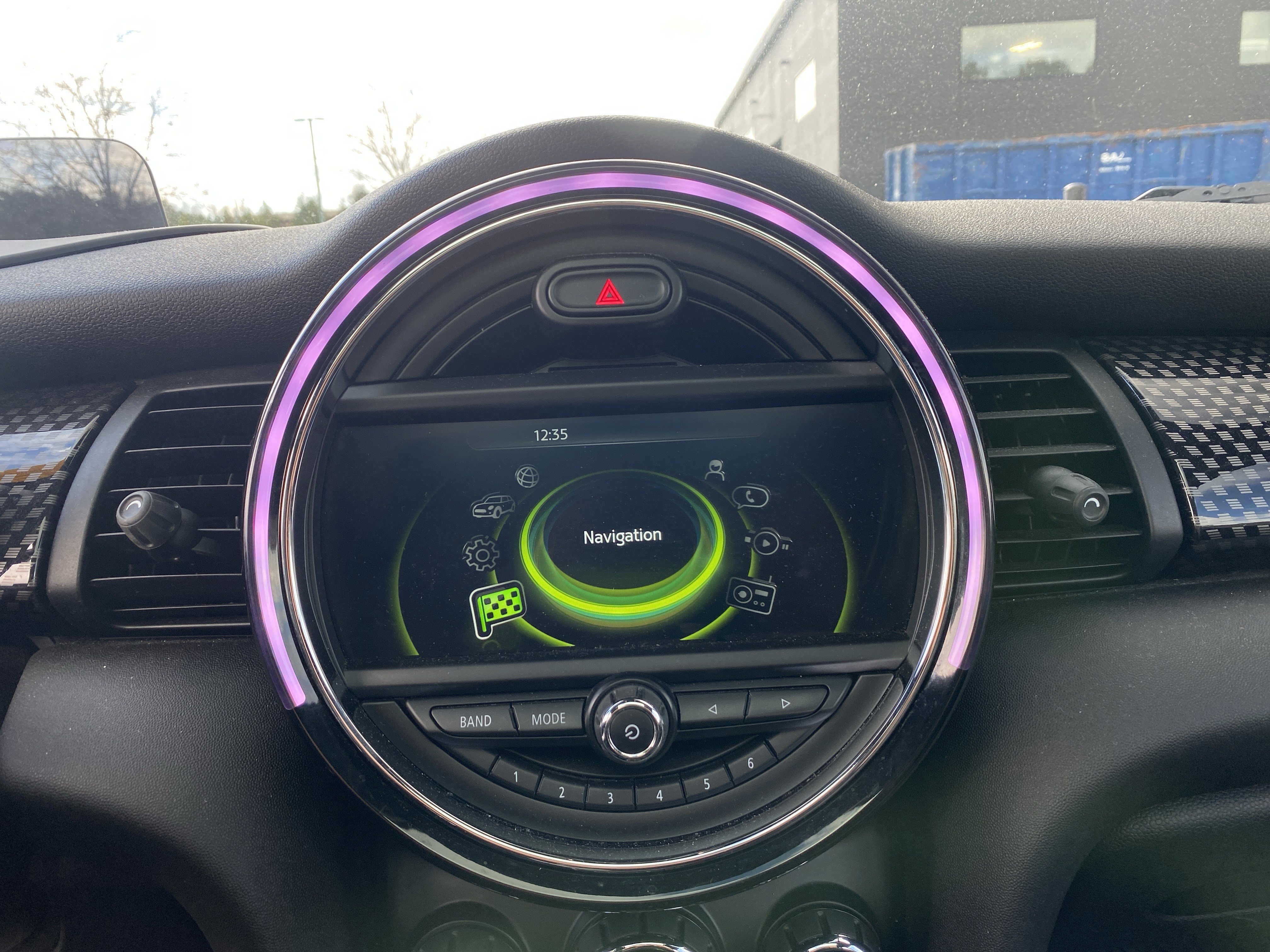 Used 2018 MINI Cooper S image 23