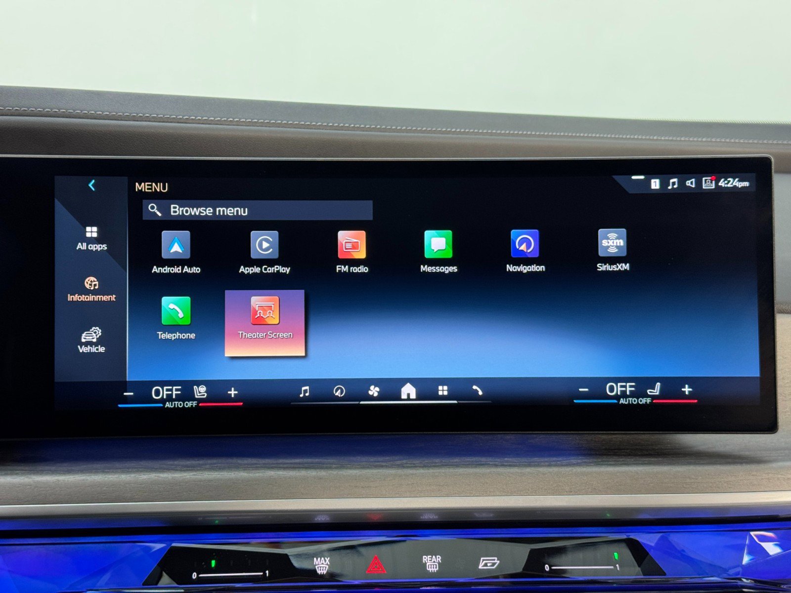 Used 2023 BMW i7 xDrive60 w/ Executive Package 2 image 29