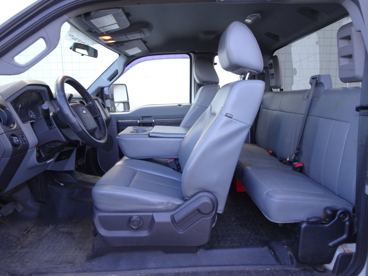 Used 2014 Ford F550 4x4 SuperCab Super Duty image 12