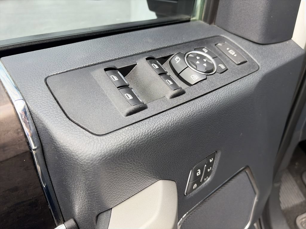 Certified 2022 Ford F250 Lariat w/ Black Appearance Package AWD/4WD image 19